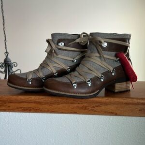 Merrell Shiloh boots 8.5